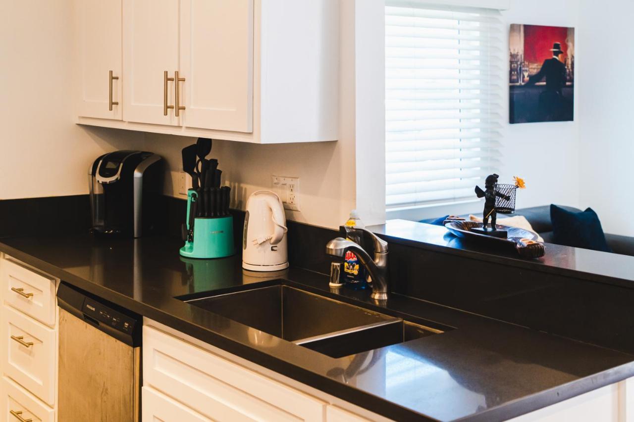 Modern Remodeled 1-Bedroom Close To Hollywood Walk Of Fame With Parking Los Angeles Zewnętrze zdjęcie